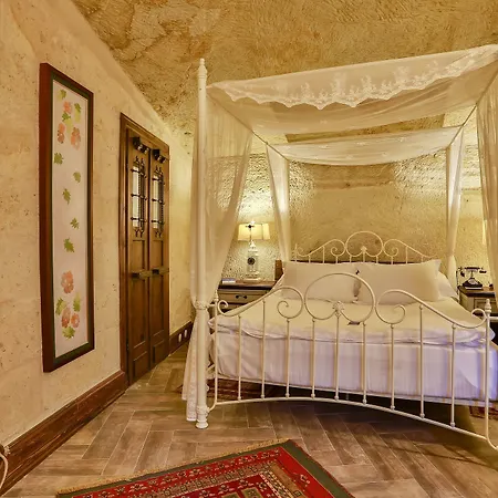 Satrapia Boutique * Ortahisar